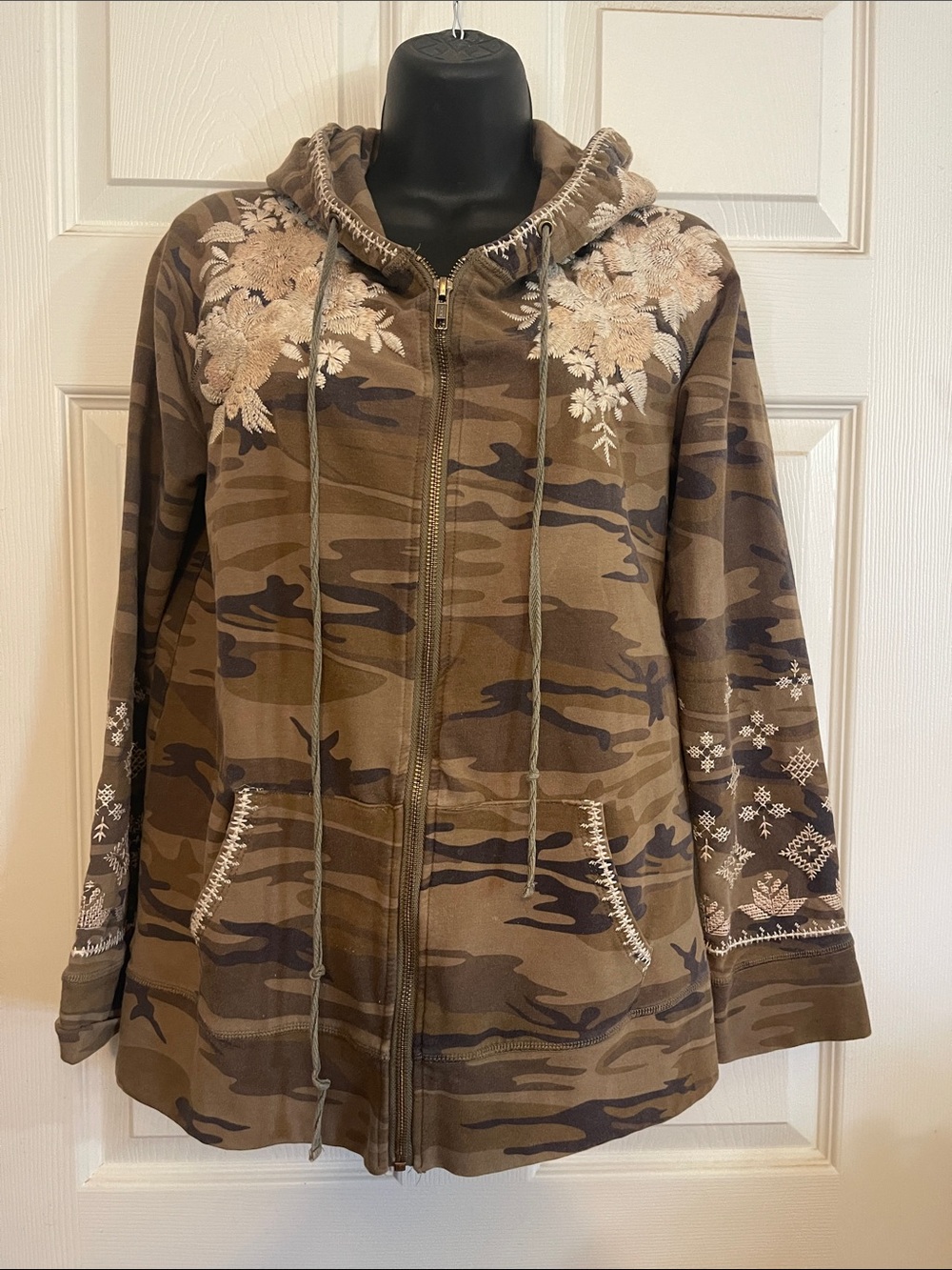 Johnny Was Camo Floral Embroidered Zip Hoodie - Picture 2 of 6